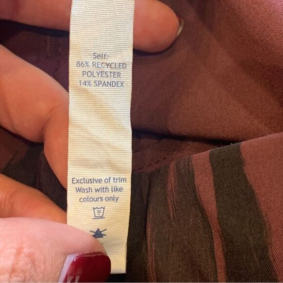 Lululemon & Go City Joggers in Painted Animal Bordeaux Drama and Black Size 4 - Picture 7 of 9